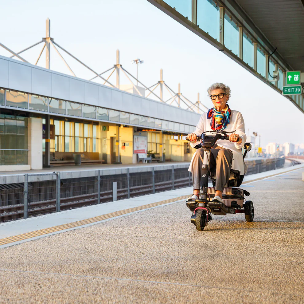 ATTO Sport Folding Mobility E Scooter - Image 5