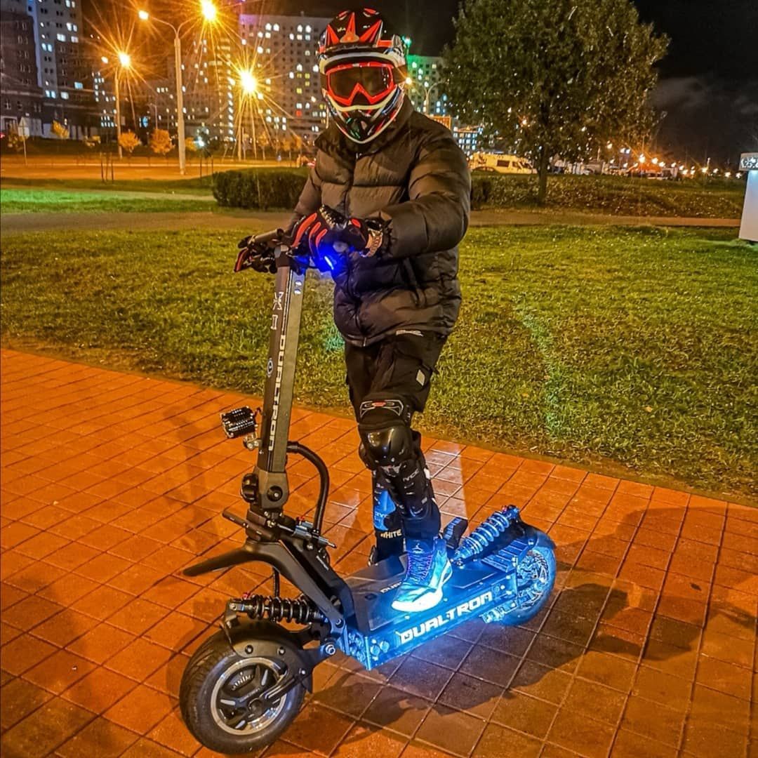 DUALTRON X 60V 49AH Battery Electric Scooter - Image 6