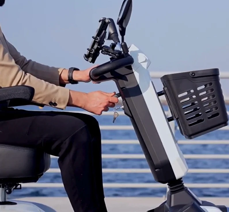 Equinox Grande Multi-Terrain Mobility E Scooter - Image 7