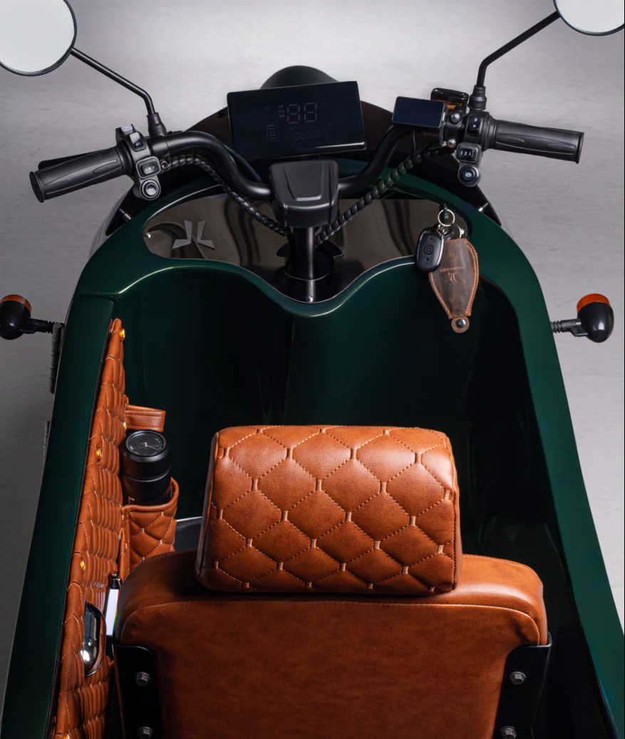 Lampago Moped Electric Vehicle Vintage to Modern - Image 17