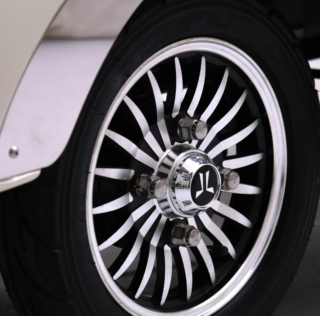 Lampago Moped Electric Vehicle Vintage to Modern - Image 6